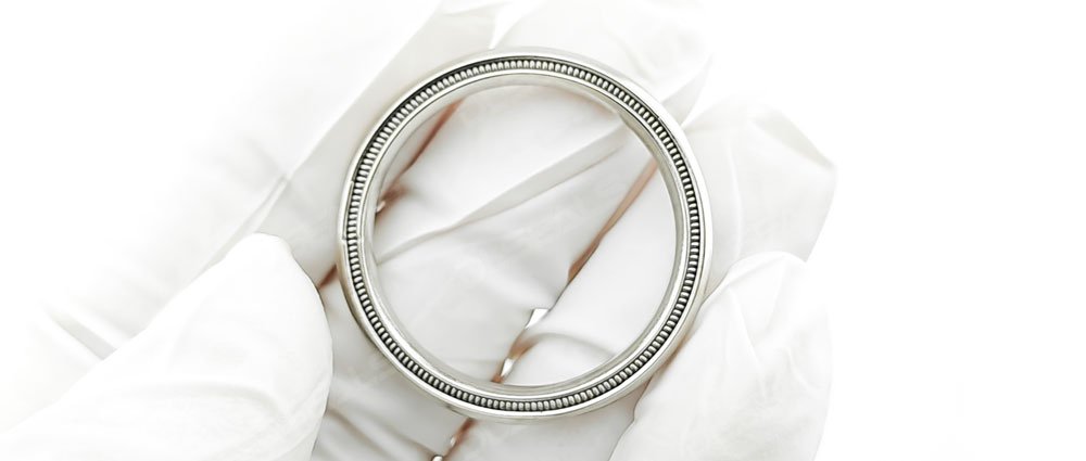 Metal C-shaped sealing ring