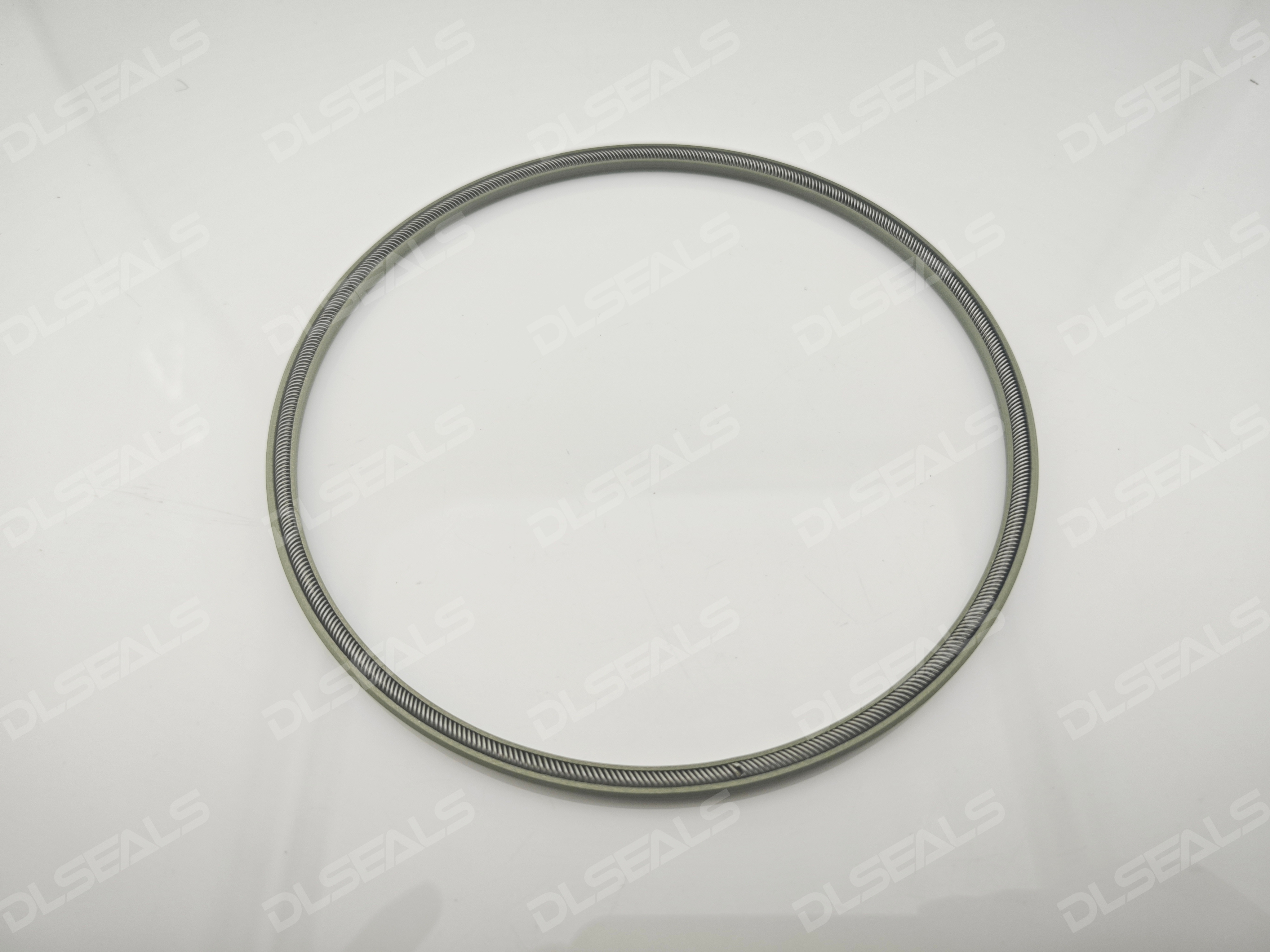 In-depth Comparison of the Advantages and Disadvantages of UPE Spring Energized Seals and PTFE Spring Energized Seals