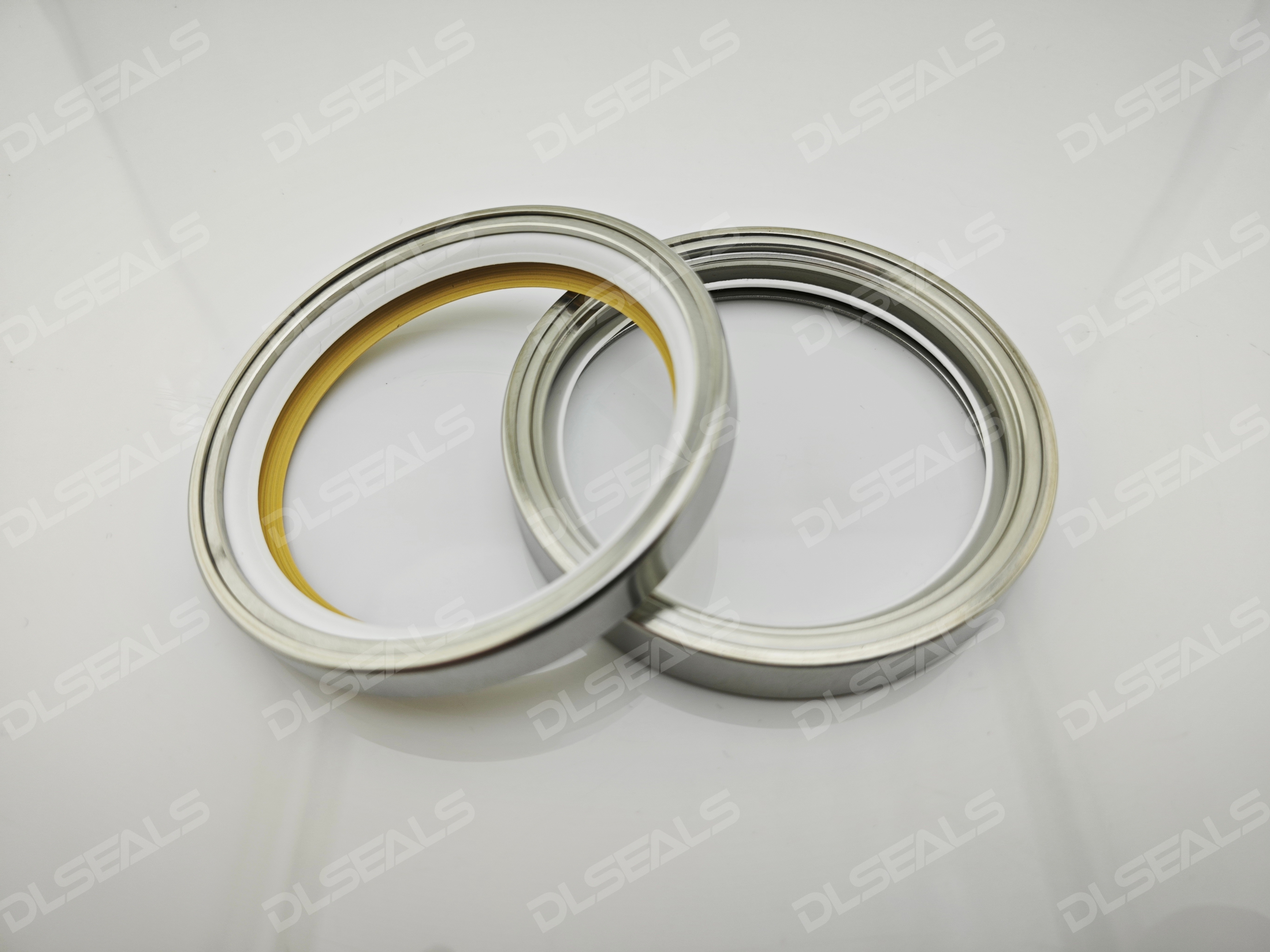 Stainless steel oil seal