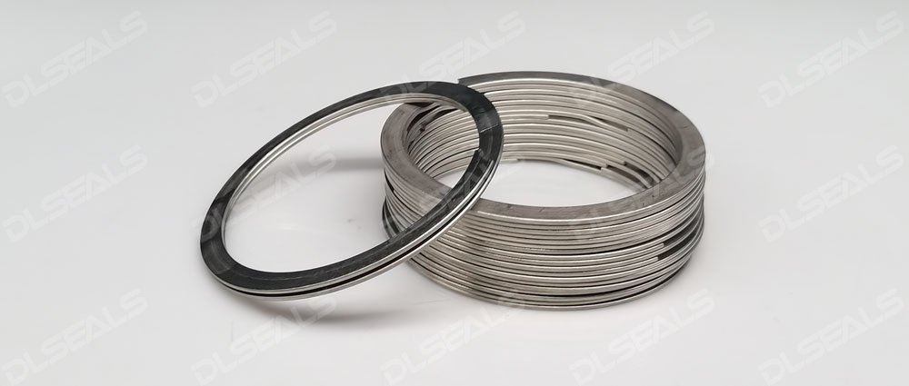 Metal seals under precision manufacturing process: high precision ensures stability