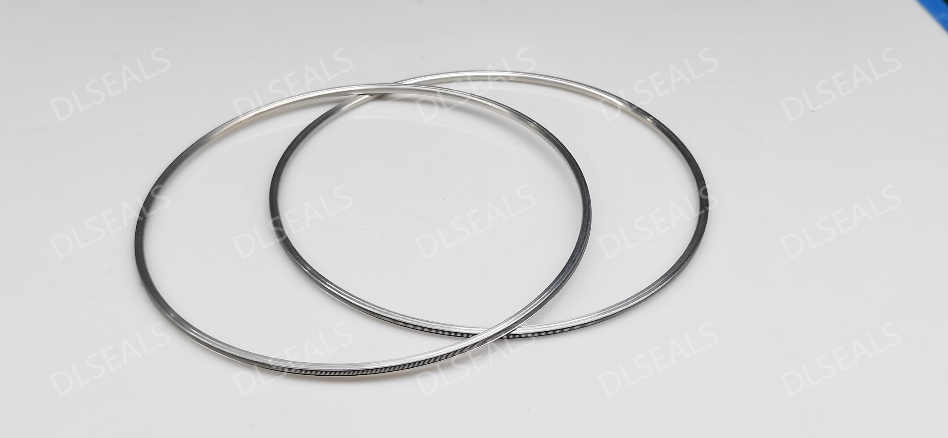 Temperature adaptability and thermal expansion analysis of metal sealing rings