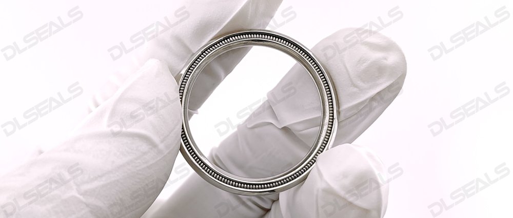 Metal C-ring (spring reinforced)