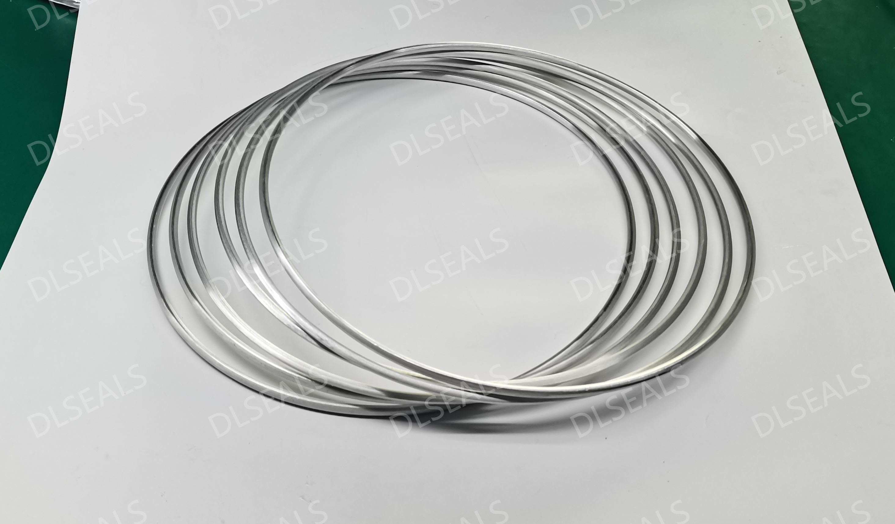 Metal seals